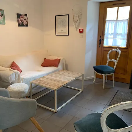 Holiday home Brin De Nature Au Coeur De La Nature Bugiste Amberieu-en-Bugey